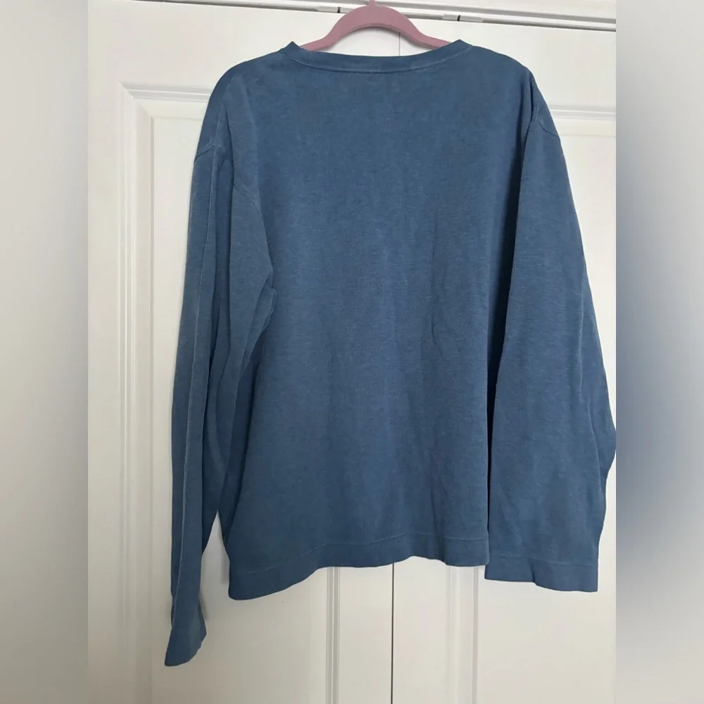 GAP Men's Long Sleeve Blue Tee - Picture 2 of 6